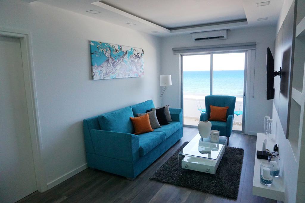 Lazuli Beachfront Apartment 43 Larnaka Exterior foto