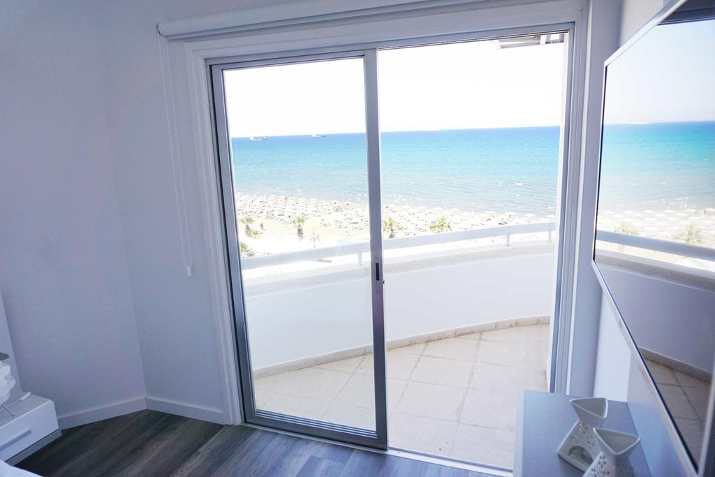 Lazuli Beachfront Apartment 43 Larnaka Exterior foto