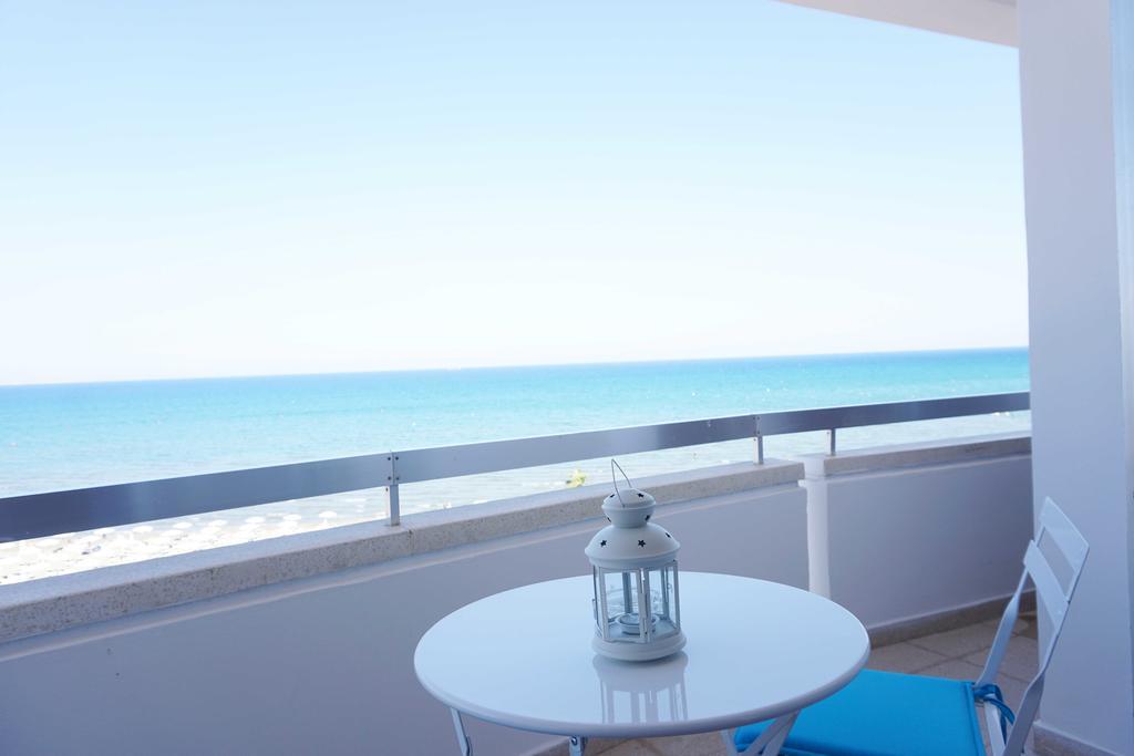 Lazuli Beachfront Apartment 43 Larnaka Exterior foto